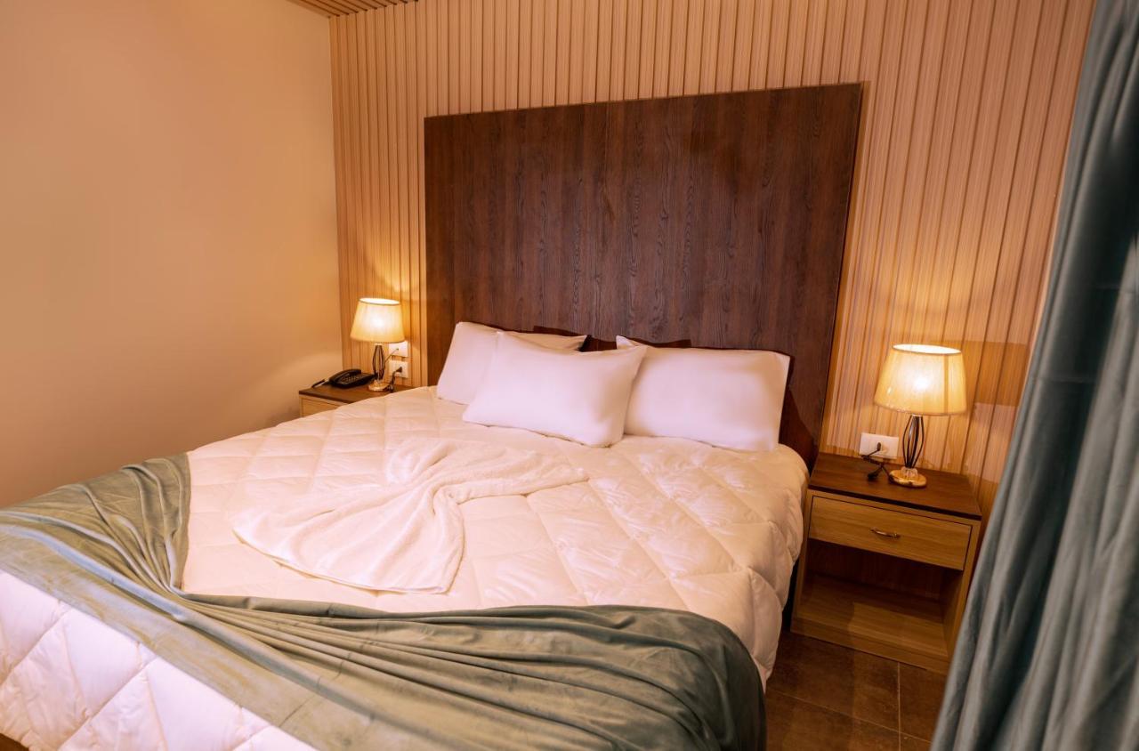 Blue Pyramids Eyes Hotel Al Kawm al Akhdar Exterior foto