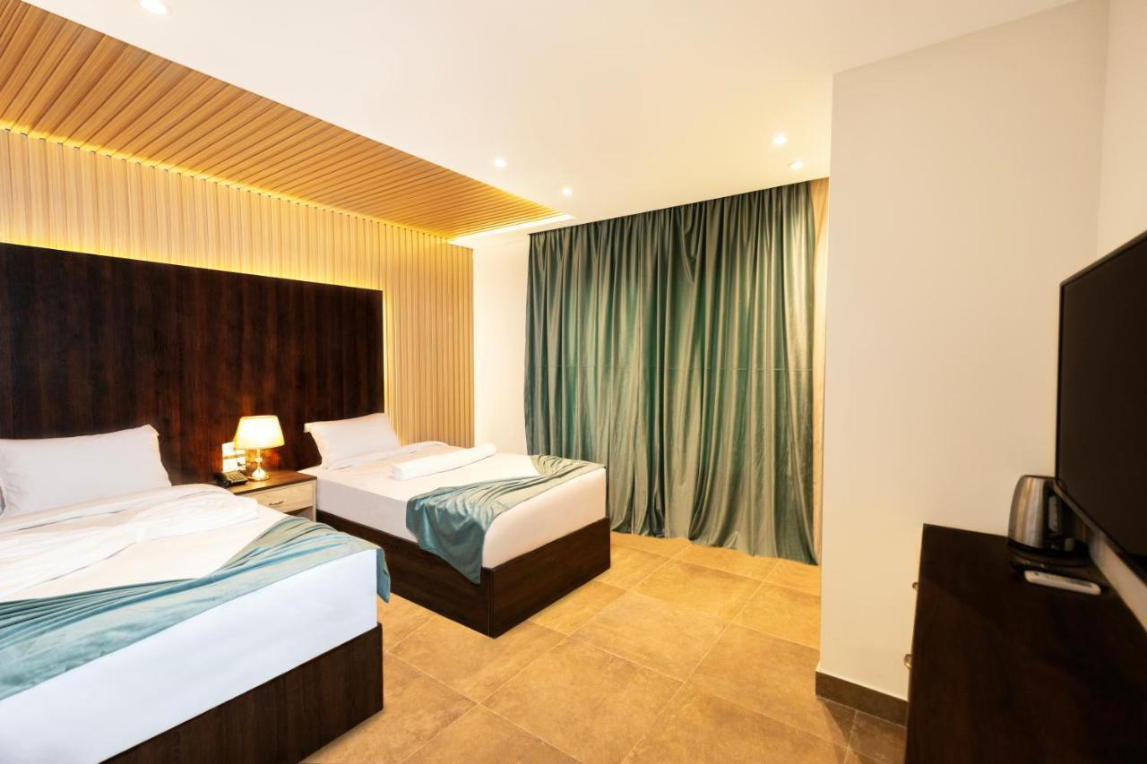 Blue Pyramids Eyes Hotel Al Kawm al Akhdar Exterior foto